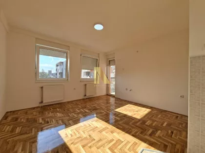 Bulevar Patrijarha Pavla (Somborski Bulevar) | 4zida.rs