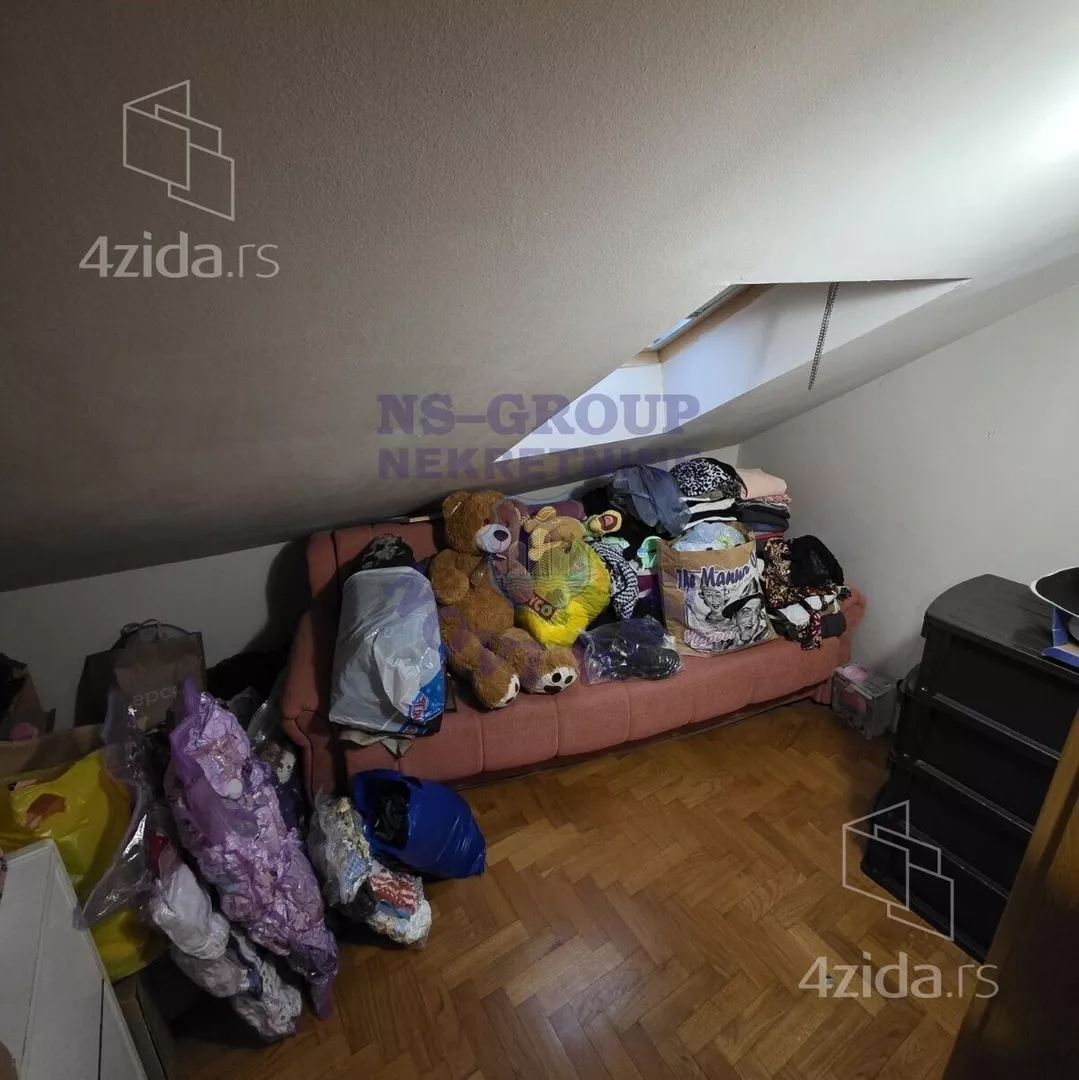 Šestosoban stan | 4zida