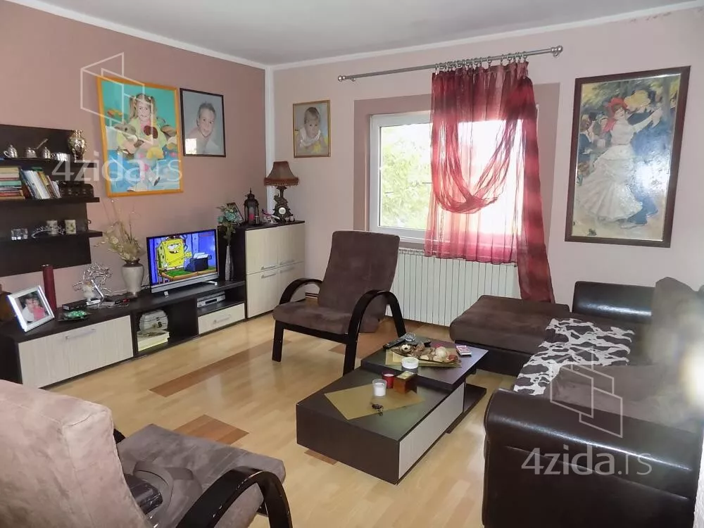 Kuća | 4zida