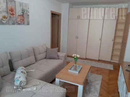 KALENIĆ PIJACA | 4zida.rs