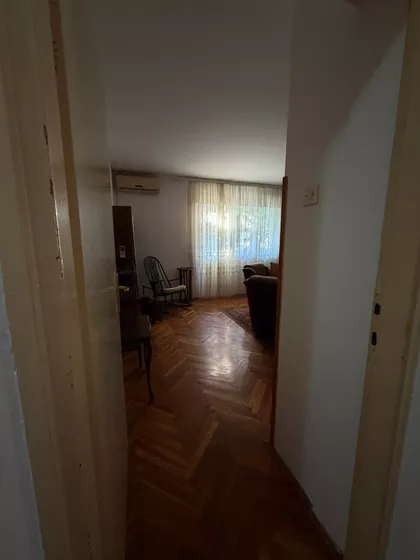 Braće Jerkovića 105 | 4zida.rs