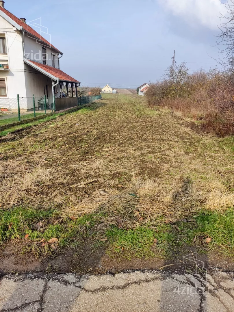 Građevinsko zemljište | 4zida