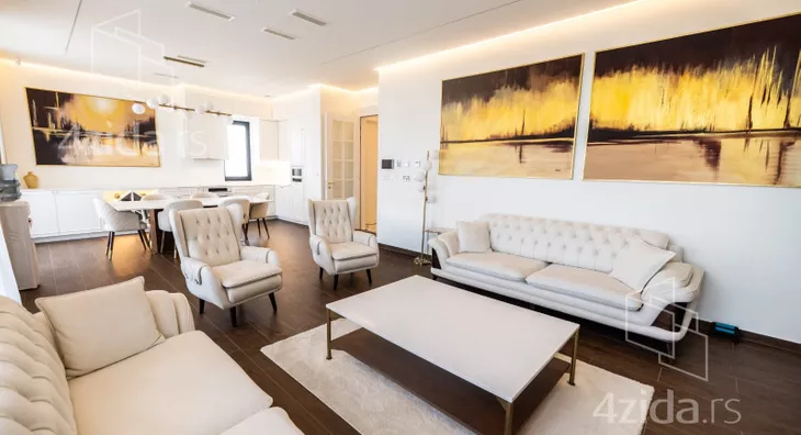 Petosoban stan | 4zida