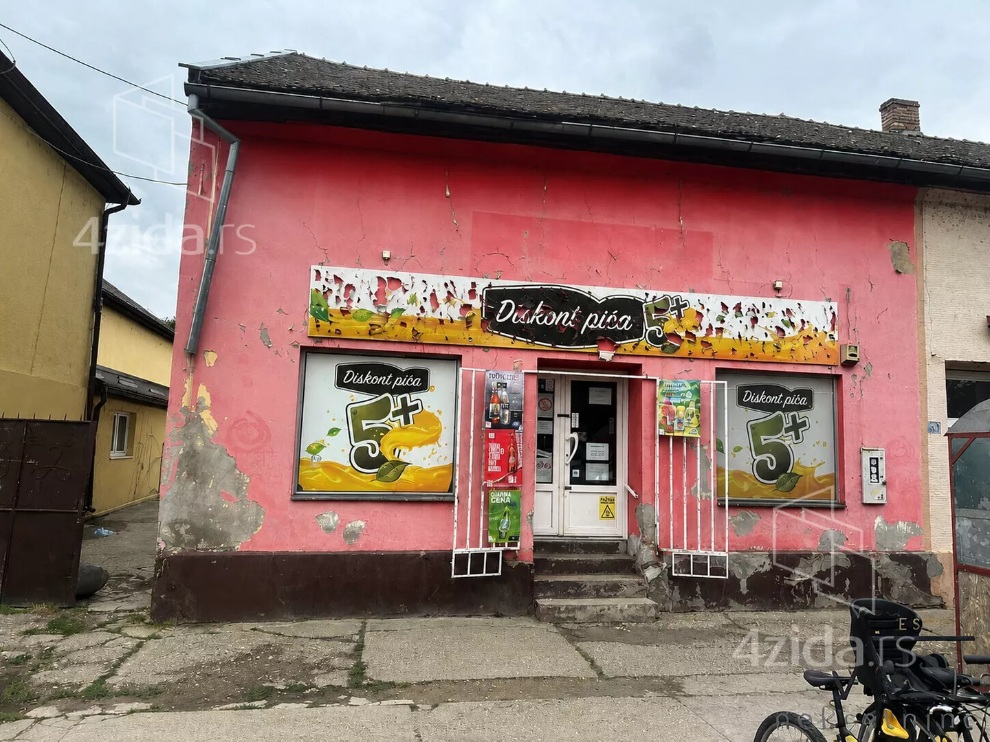 Lokal | 4zida