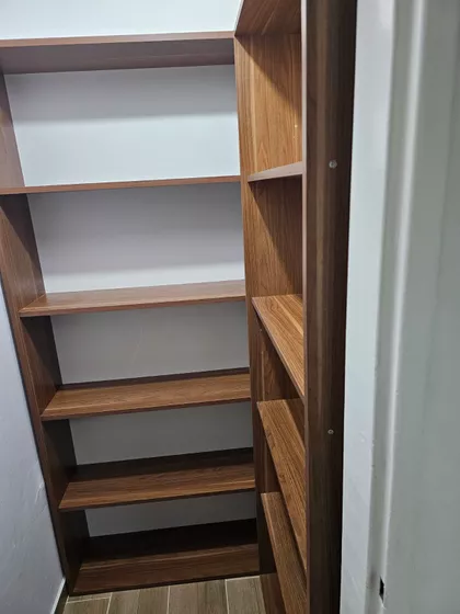 Crveni pevac | 4zida.rs