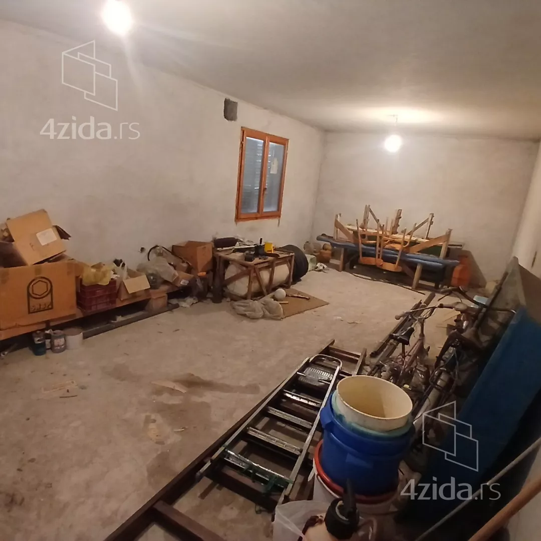 3-etažna kuća | 4zida