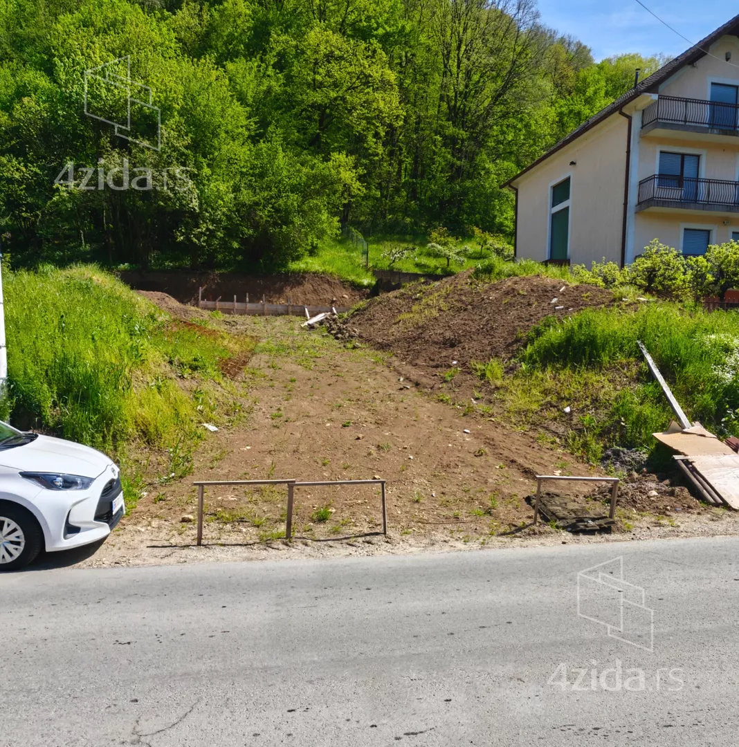 Građevinsko zemljište | 4zida