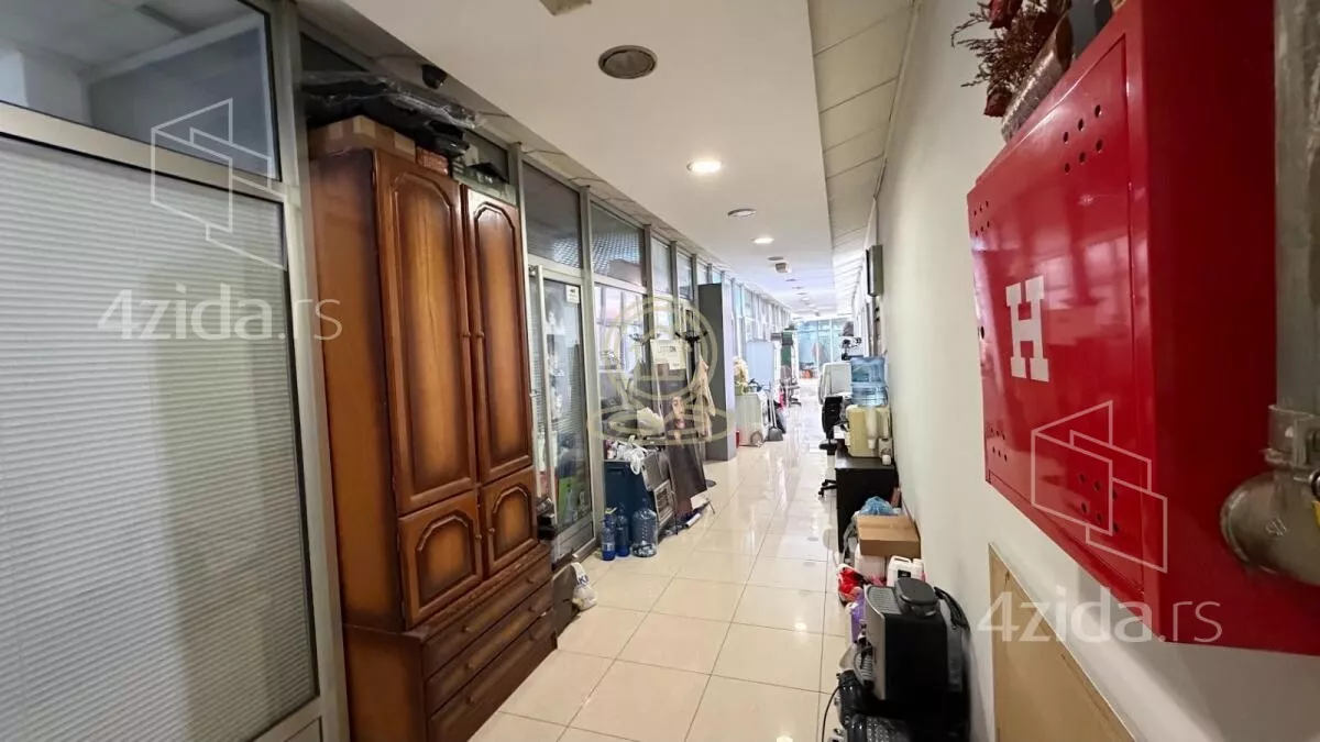 Lokal | 4zida