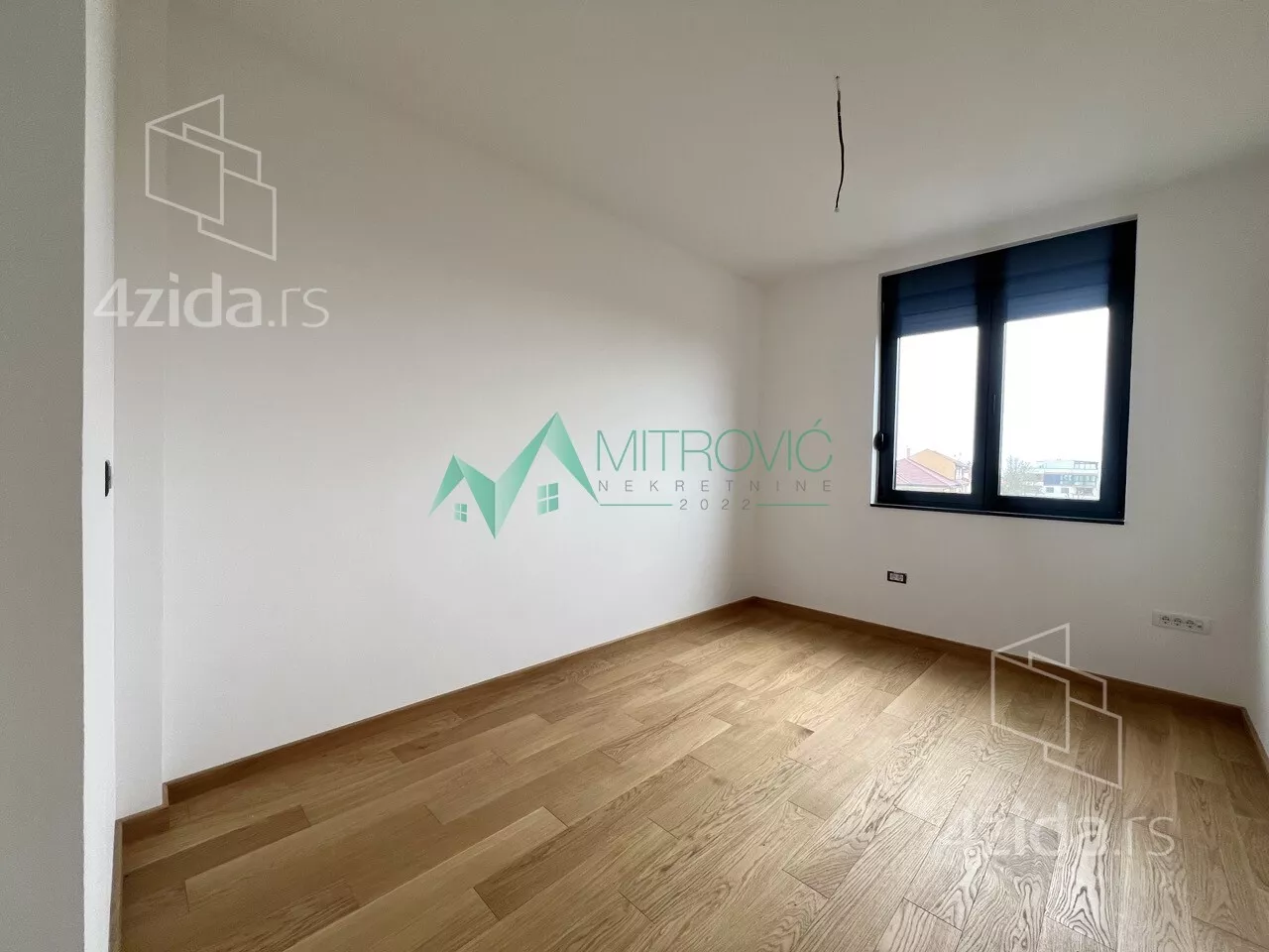 Petosoban stan | 4zida