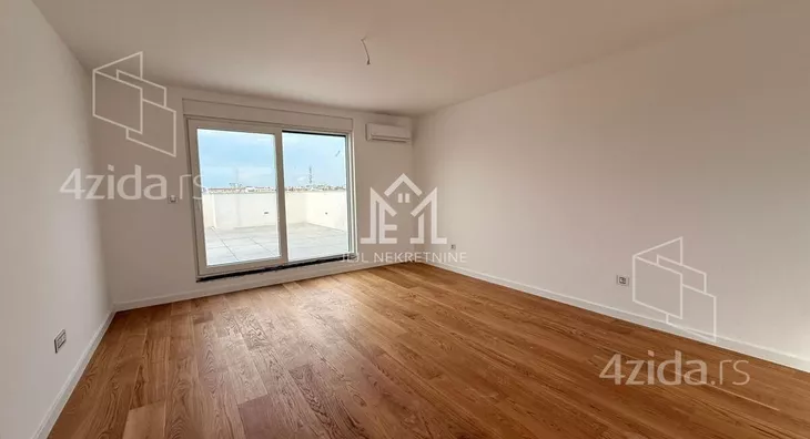 Petosoban stan | 4zida