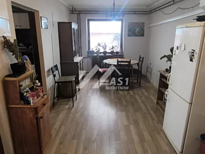 Orlovića Pavla | 4zida.rs