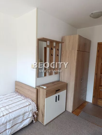 Lasla Gala | 4zida.rs