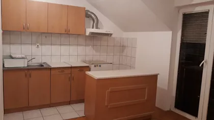 Lomničke Borbe 12A | 4zida.rs