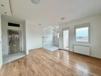 Kikindska | 4zida.rs