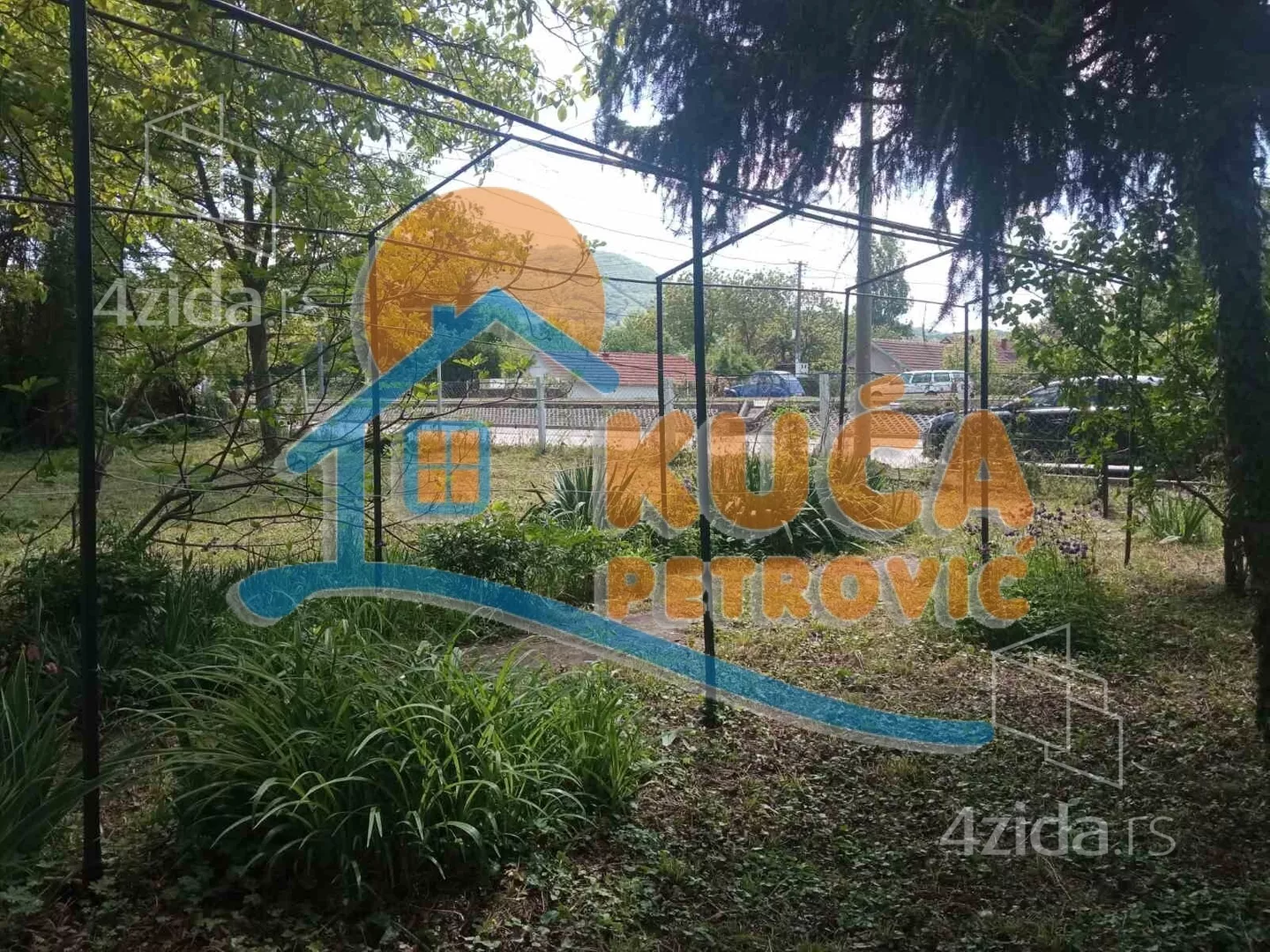 Građevinsko zemljište | 4zida