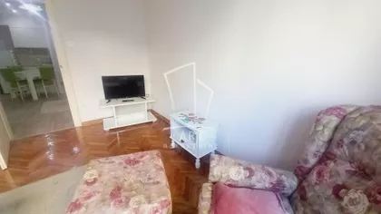 Hadži Ruvimova | 4zida.rs