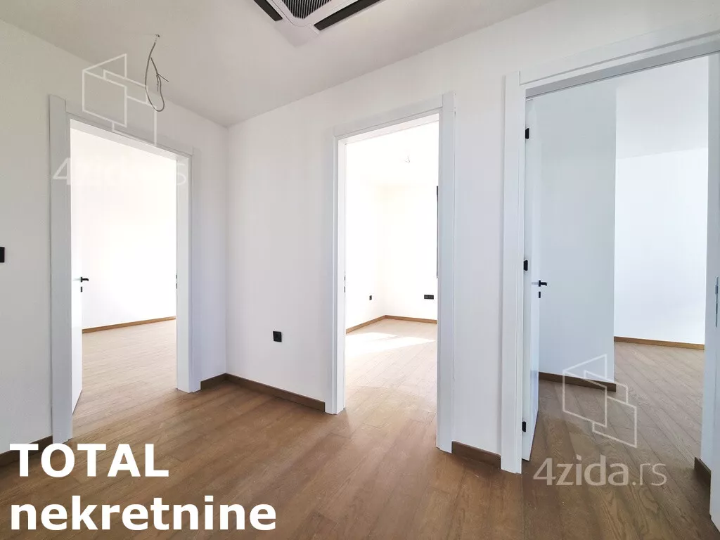 Četvoroiposoban stan | 4zida