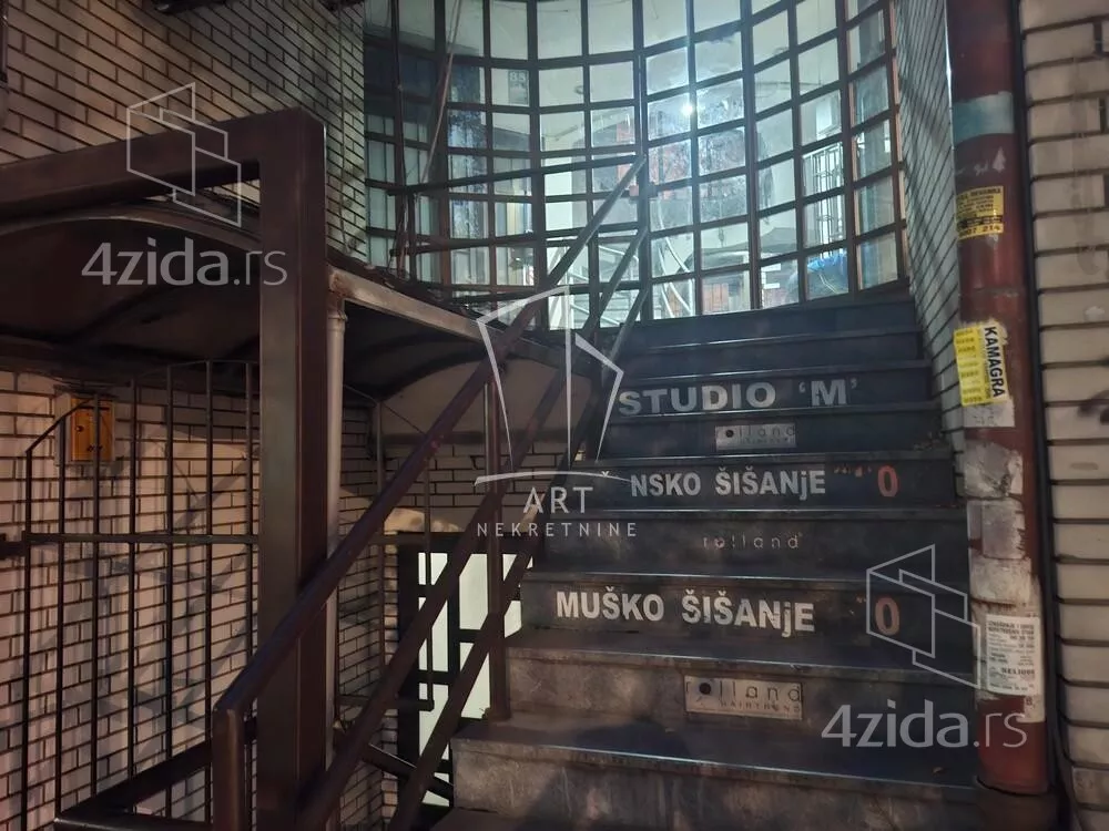 Lokal | 4zida