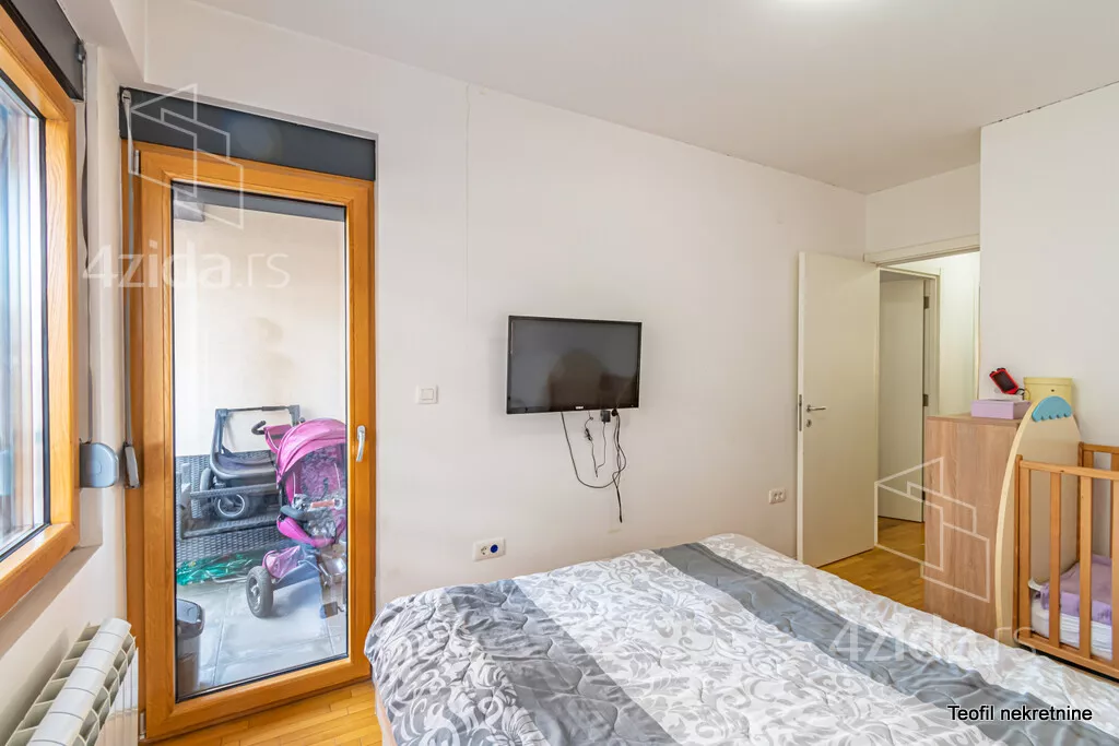 Troiposoban stan | 4zida