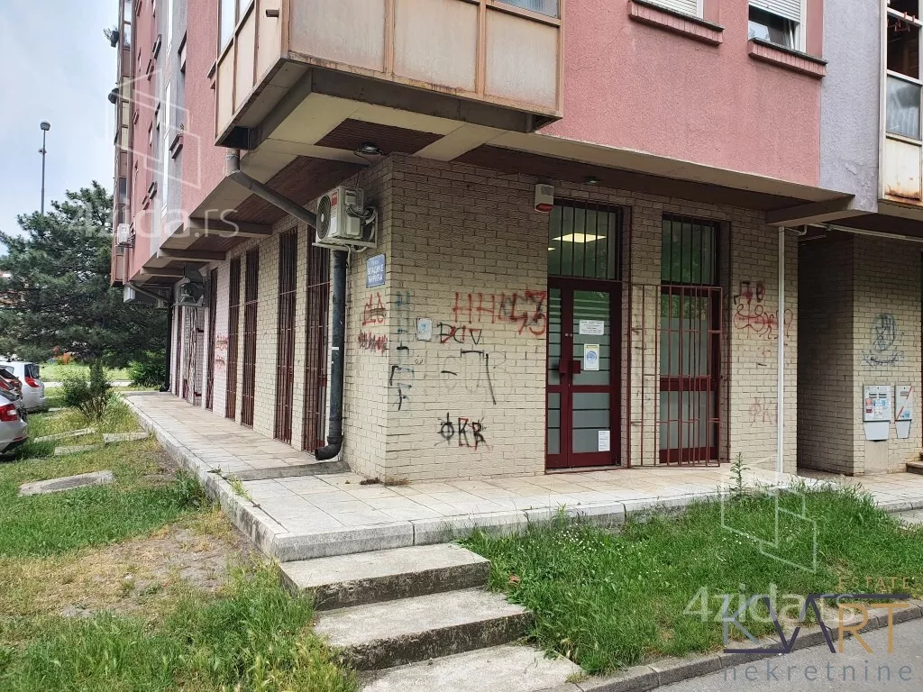 Poslovni prostor | 4zida