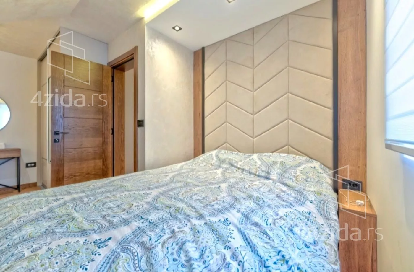 Šestosoban stan | 4zida