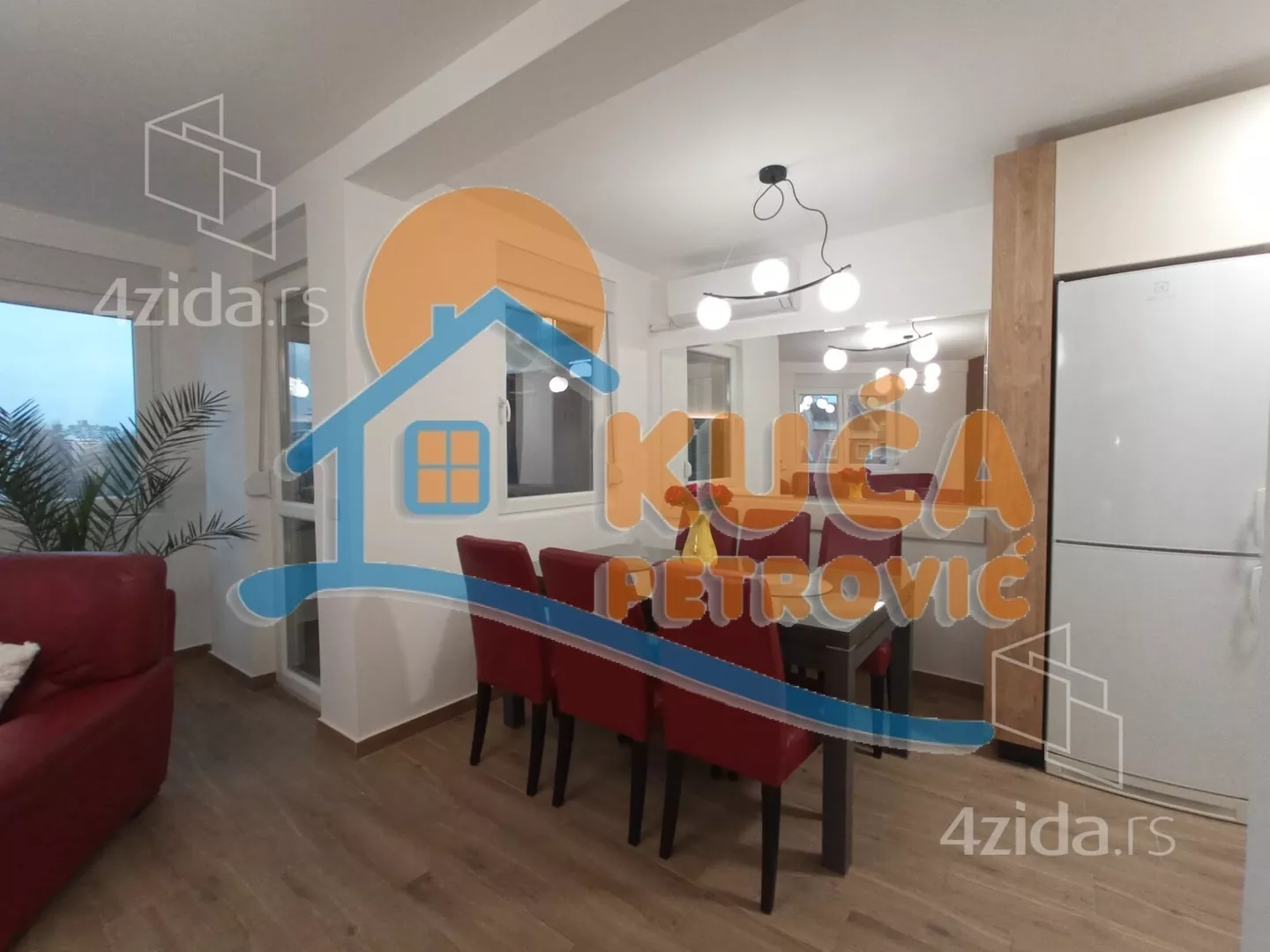 Troiposoban stan | 4zida