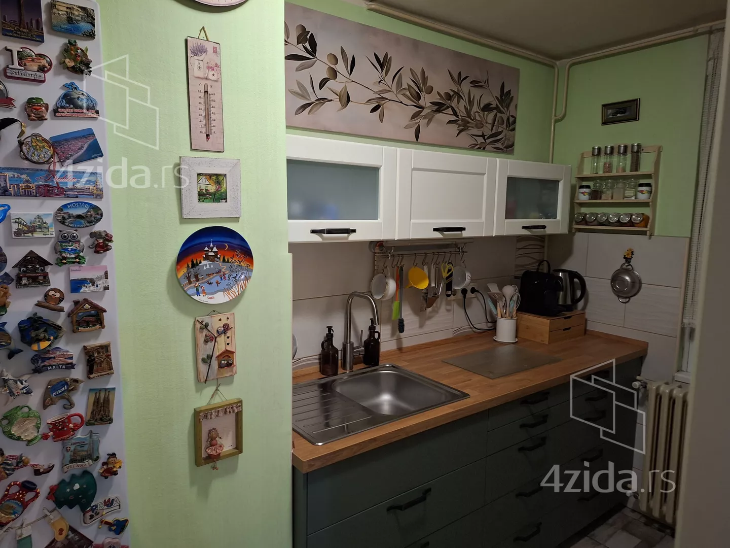 Troiposoban stan | 4zida