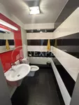 Lokal | 4zida
