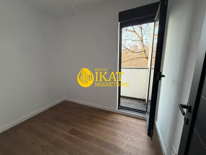 Dr Velizara Kosanovića | 4zida.rs