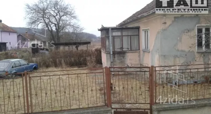 Plac | 4zida