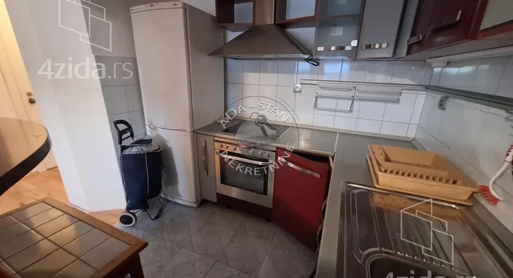 Petosoban stan | 4zida