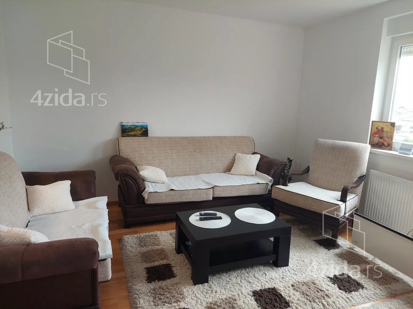 Troiposoban stan | 4zida