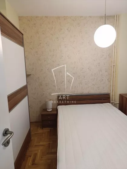 Golsvordijeva | 4zida.rs