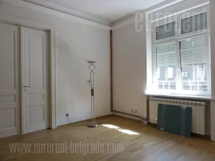 HILANDARSKA OKOLINA | 4zida.rs