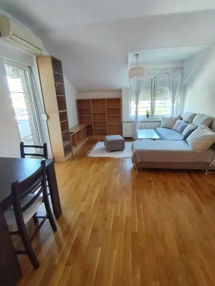 Maksima Gorkog | 4zida.rs