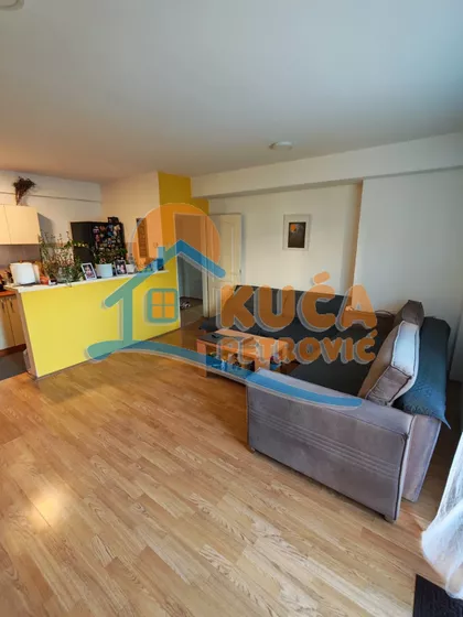 Božidarčeva | 4zida.rs