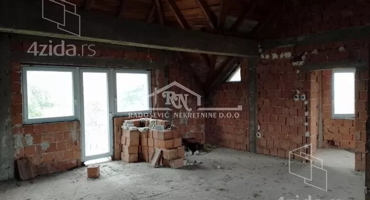 3-etažna kuća | 4zida