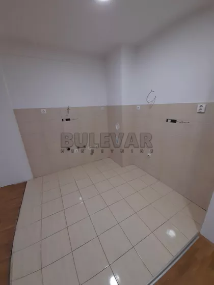 Cara Dušana | 4zida.rs