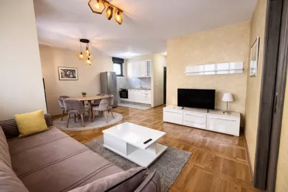 Crveni Krst Vračar | 4zida.rs