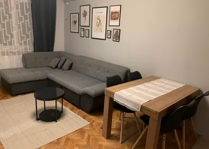 Slaviše Vajnera Čiče preko puta osnovne škole | 4zida.rs