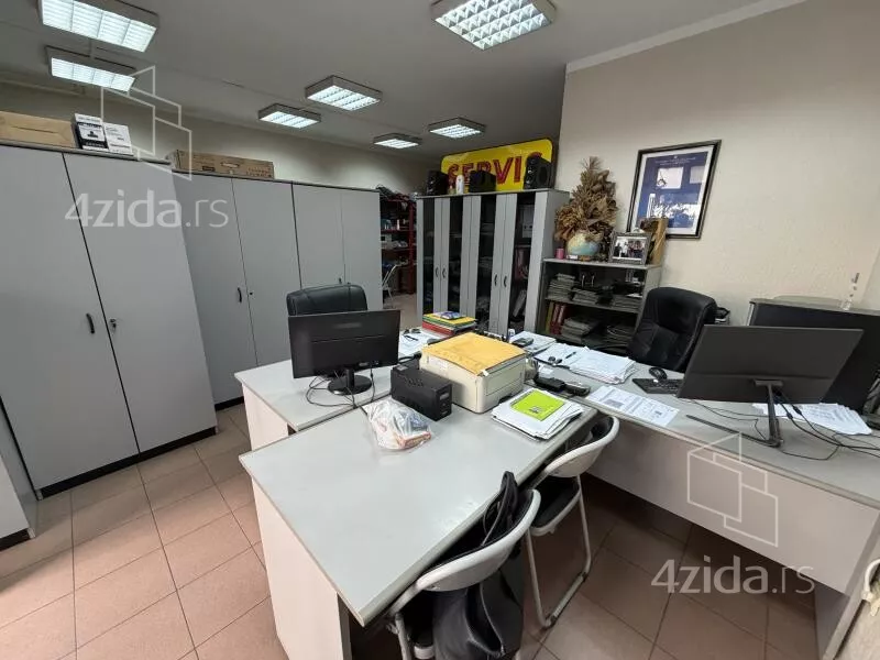 Lokal | 4zida