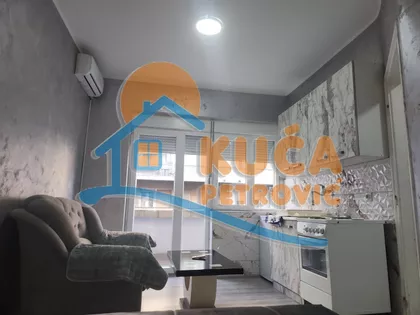 Obrenovićeva | 4zida.rs