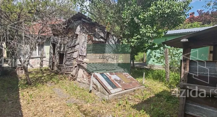 Plac | 4zida