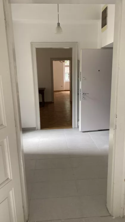 Nemanjina 34 | 4zida.rs