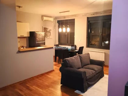 Crveni Krst Vračar | 4zida.rs