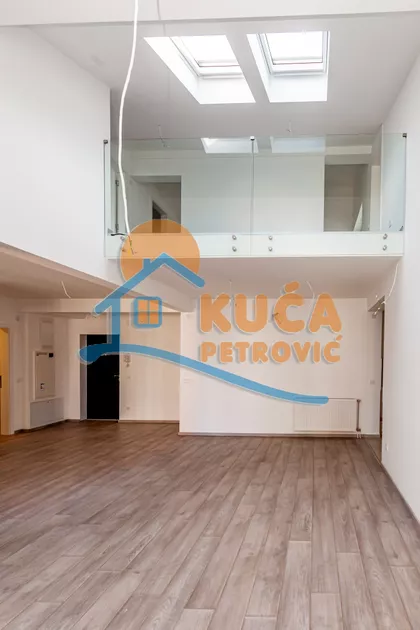 Prvomajska | 4zida.rs