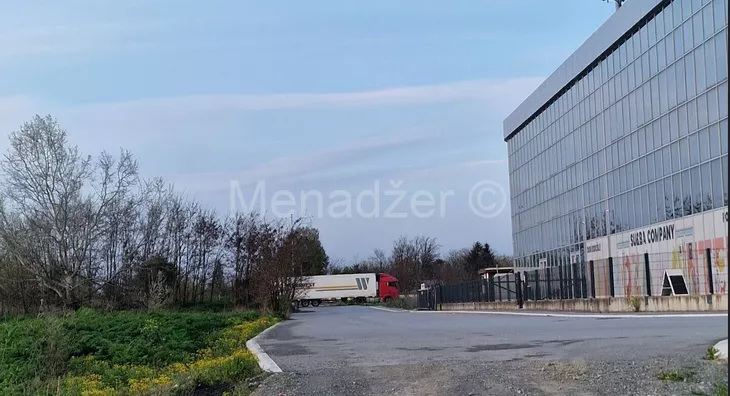 Plac | 4zida