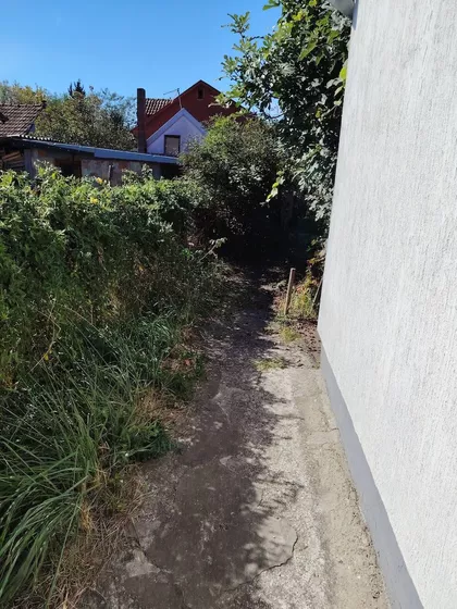 Razvodnička ulica | 4zida.rs