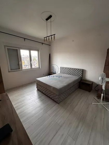 Francuska | 4zida.rs