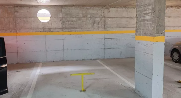 Parking | 4zida